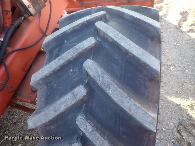 image for item DI7335 1997 Ditch Witch 7610  trencher