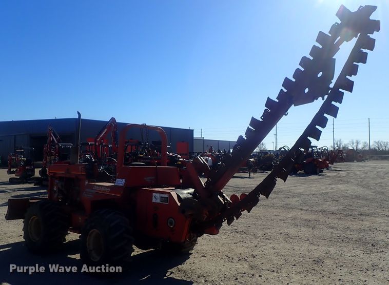 image for item DI7336 1984 Ditch Witch 6510  trencher