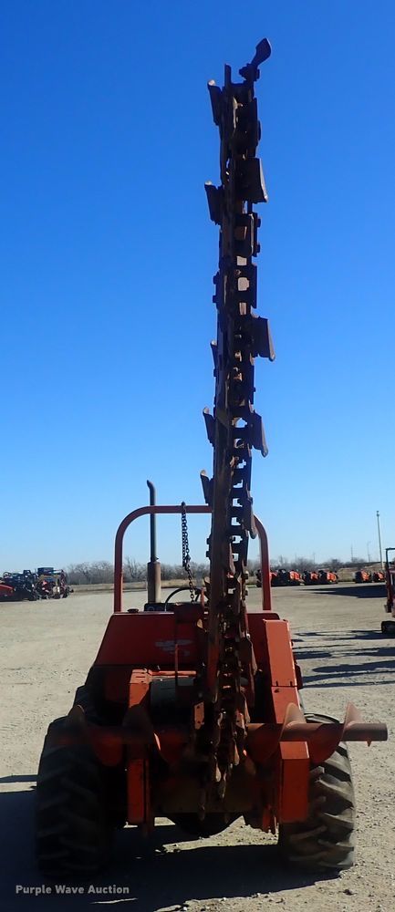 image for item DI7336 1984 Ditch Witch 6510  trencher