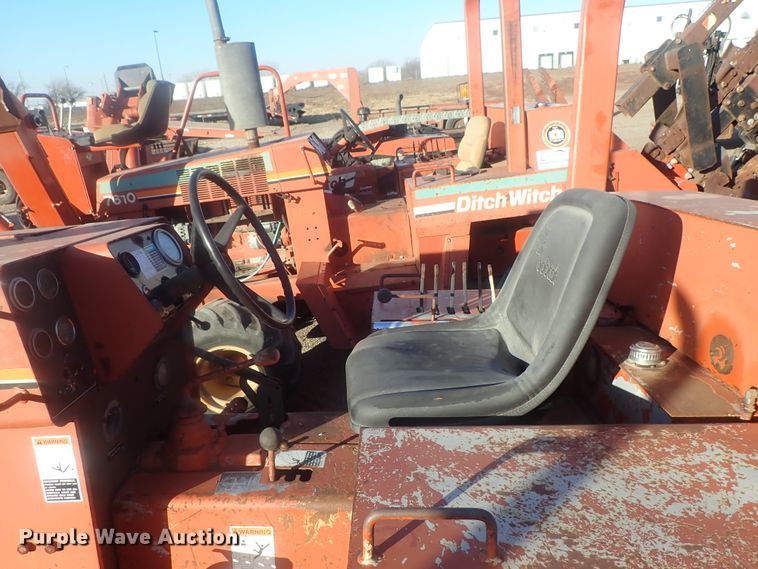 image for item DI7336 1984 Ditch Witch 6510  trencher
