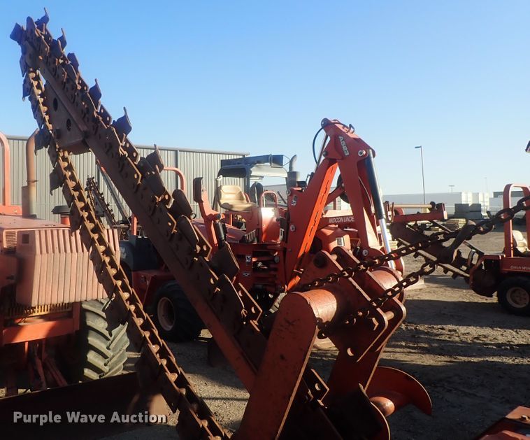 image for item DI7336 1984 Ditch Witch 6510  trencher