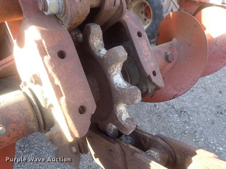 image for item DI7336 1984 Ditch Witch 6510  trencher