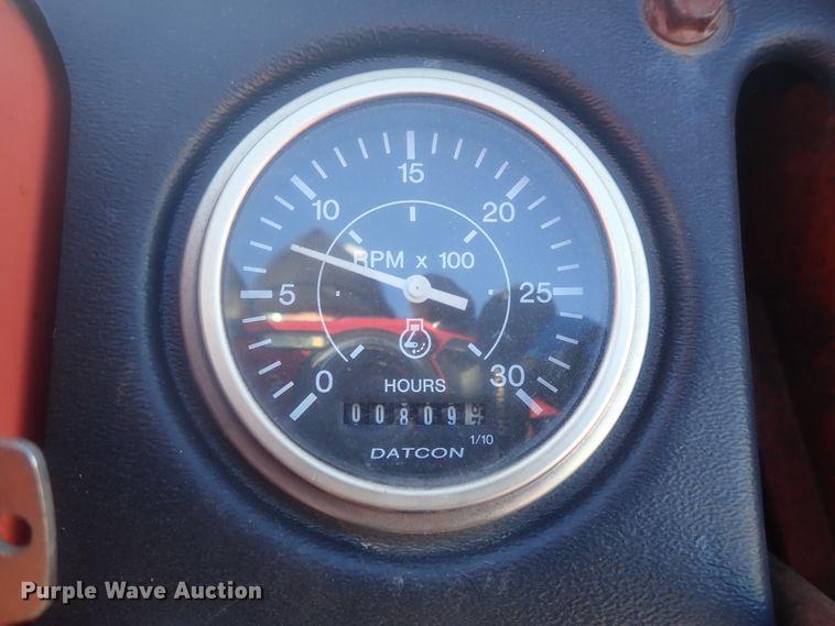 image for item DI7337 2000 Ditch Witch 8020  cable plow