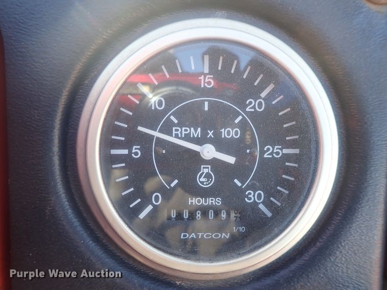 image for item DI7337 2000 Ditch Witch 8020  cable plow