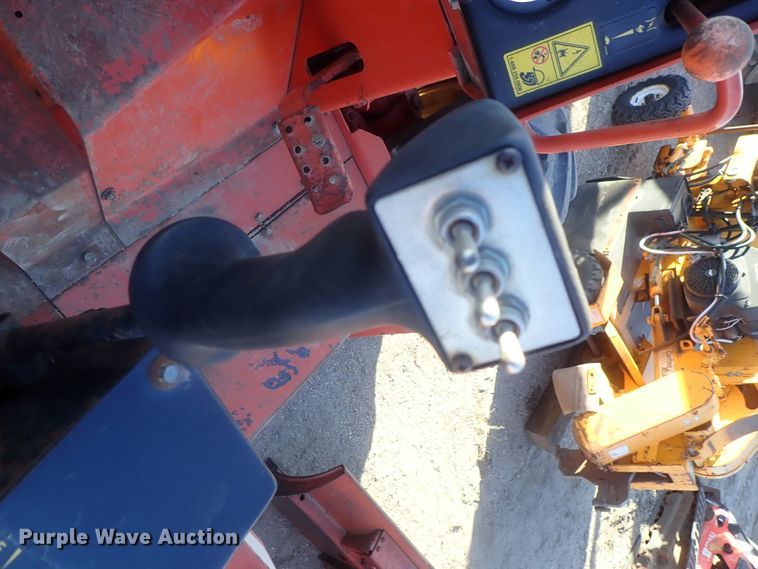 image for item DI7337 2000 Ditch Witch 8020  cable plow