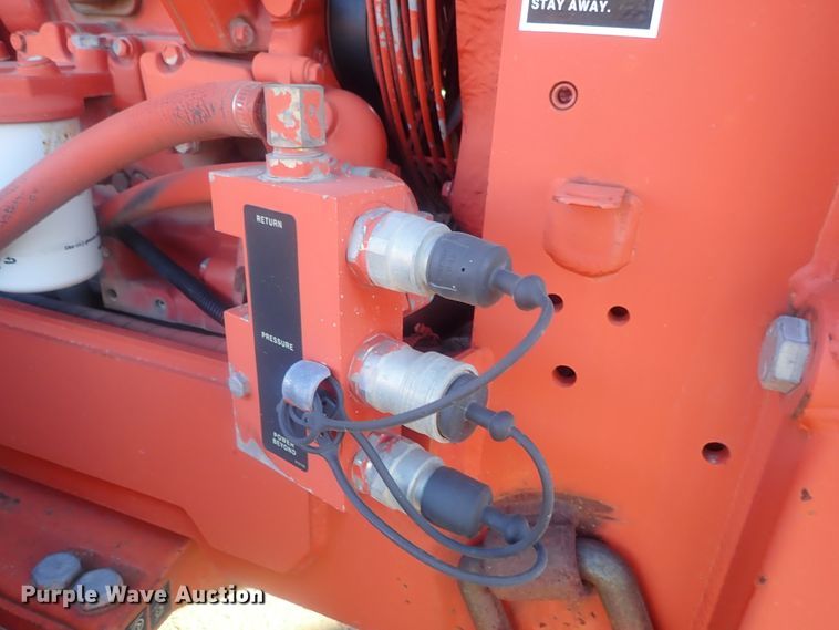 image for item DI7337 2000 Ditch Witch 8020  cable plow