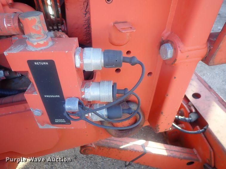 image for item DI7337 2000 Ditch Witch 8020  cable plow