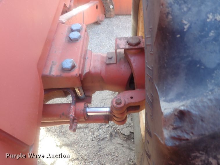 image for item DI7337 2000 Ditch Witch 8020  cable plow