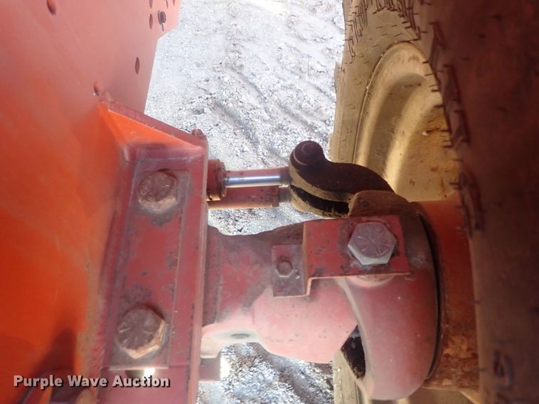 image for item DI7337 2000 Ditch Witch 8020  cable plow