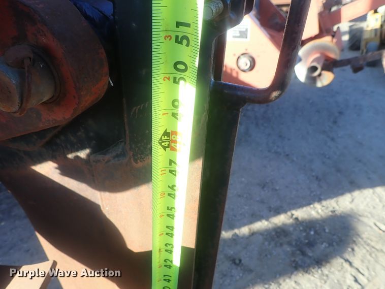 image for item DI7337 2000 Ditch Witch 8020  cable plow