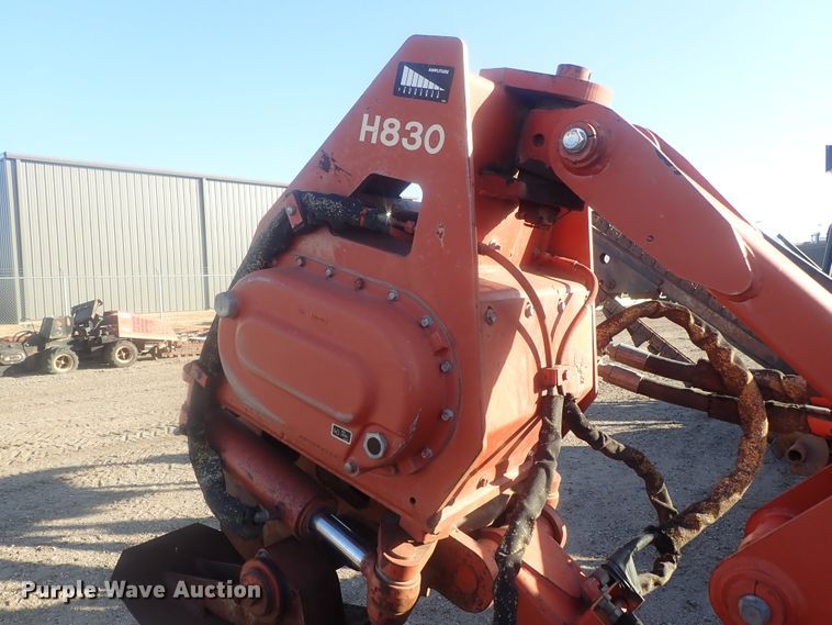 image for item DI7337 2000 Ditch Witch 8020  cable plow