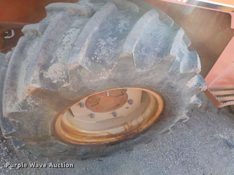 image for item DI7337 2000 Ditch Witch 8020  cable plow