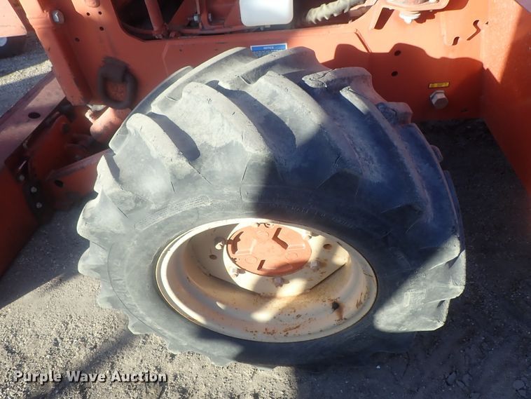 image for item DI7337 2000 Ditch Witch 8020  cable plow