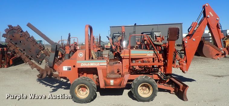 image for item DI7338 1997 Ditch Witch 7610  trencher