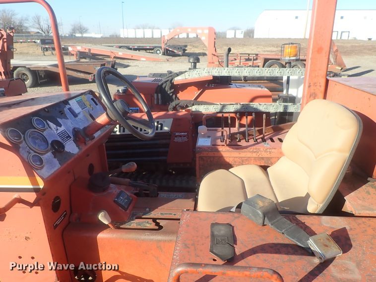 image for item DI7338 1997 Ditch Witch 7610  trencher