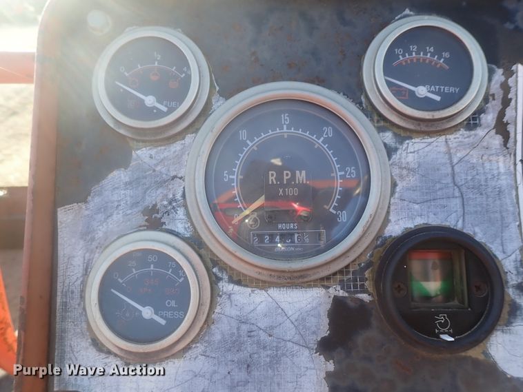 image for item DI7338 1997 Ditch Witch 7610  trencher