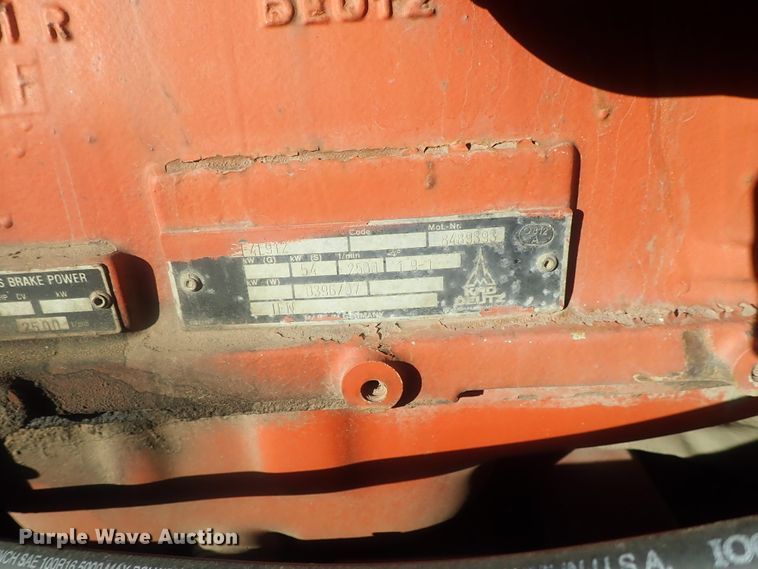 image for item DI7338 1997 Ditch Witch 7610  trencher