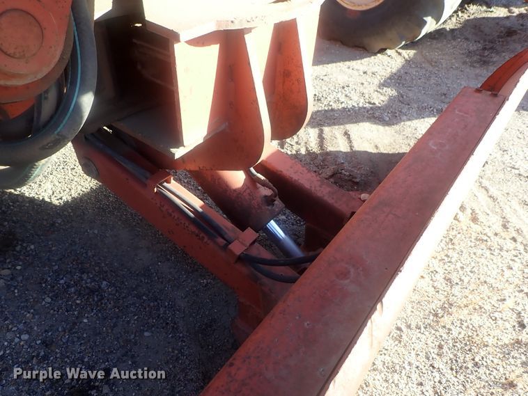 image for item DI7338 1997 Ditch Witch 7610  trencher