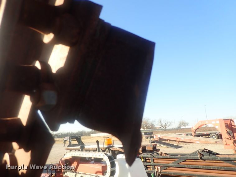 image for item DI7338 1997 Ditch Witch 7610  trencher