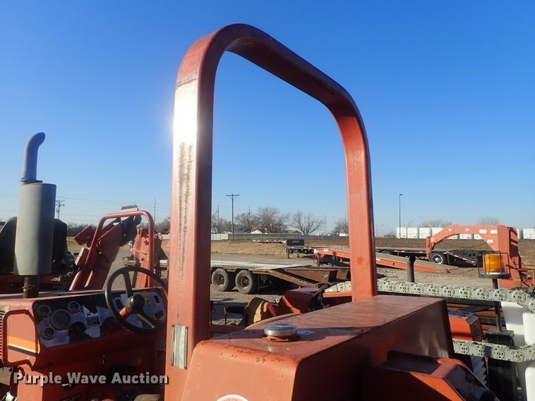 image for item DI7338 1997 Ditch Witch 7610  trencher