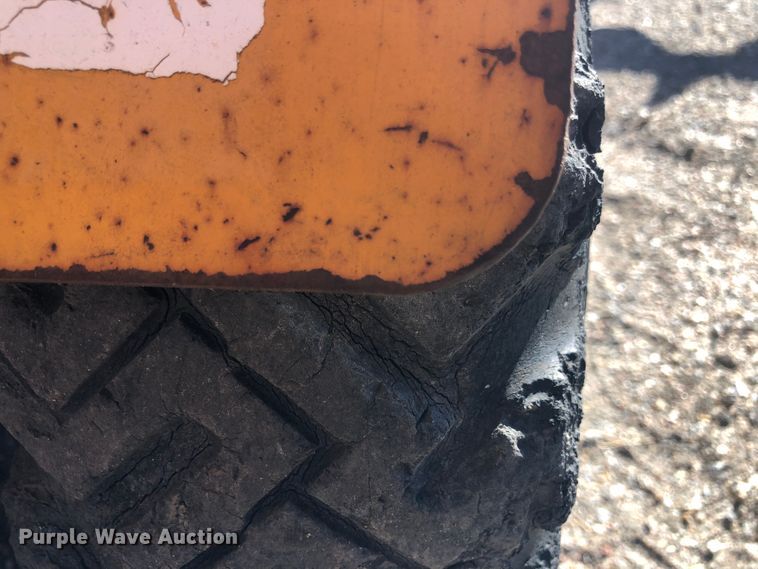 image for item DI7339 Carlton 2300-4  stump grinder