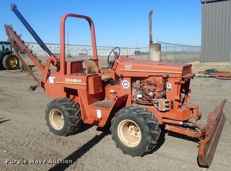 image for item DI7340 1986 Ditch Witch 4010  trencher