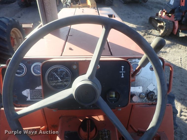 image for item DI7340 1986 Ditch Witch 4010  trencher