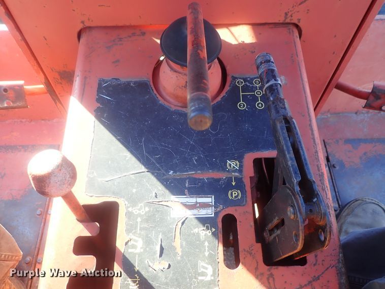 image for item DI7340 1986 Ditch Witch 4010  trencher