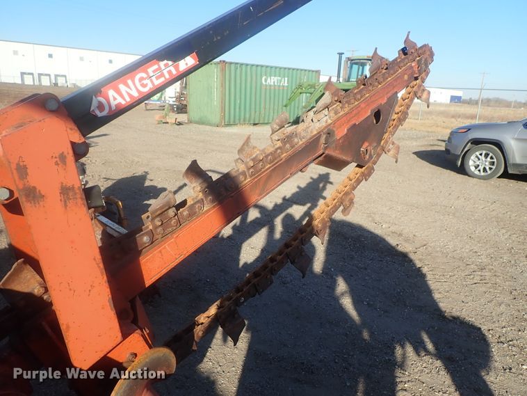 image for item DI7340 1986 Ditch Witch 4010  trencher
