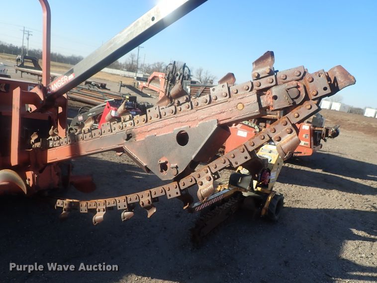 image for item DI7340 1986 Ditch Witch 4010  trencher
