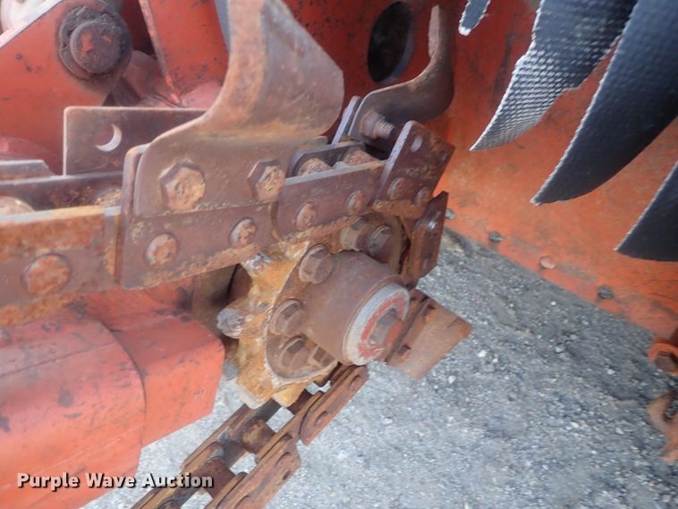 image for item DI7340 1986 Ditch Witch 4010  trencher