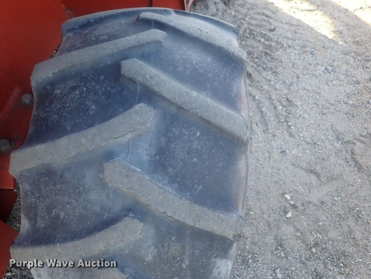 image for item DI7340 1986 Ditch Witch 4010  trencher