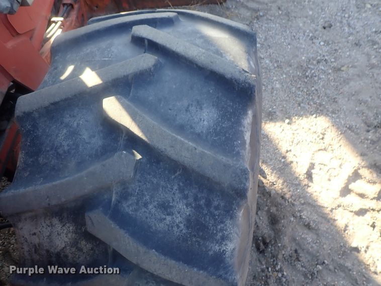 image for item DI7340 1986 Ditch Witch 4010  trencher