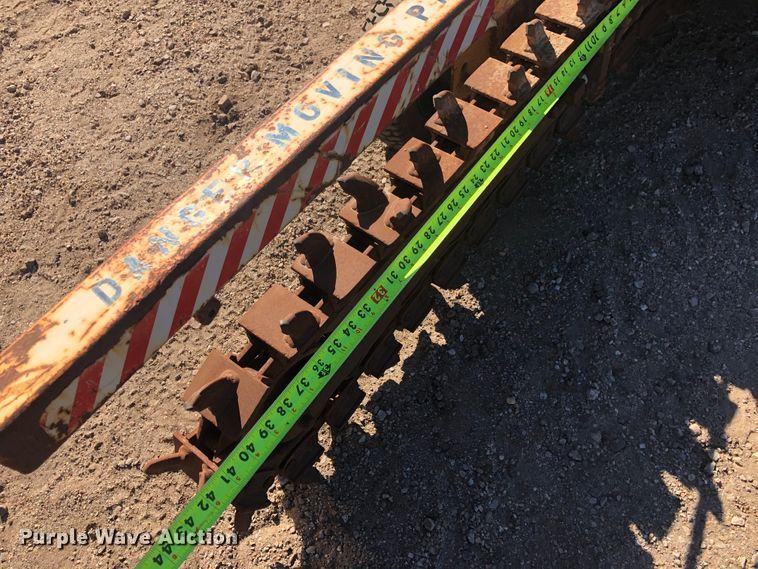 image for item DI7347 2000 Vermeer V1350  trencher