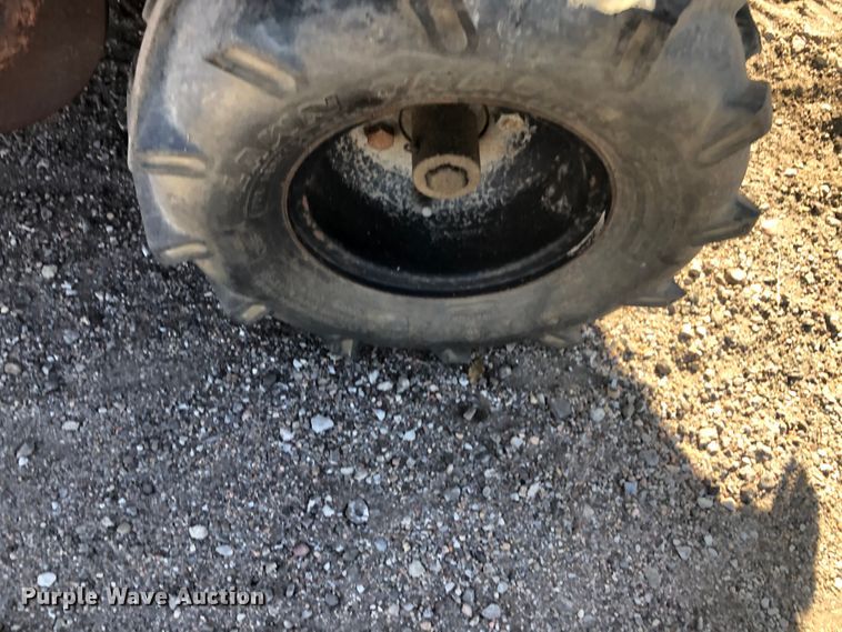 image for item DI7347 2000 Vermeer V1350  trencher