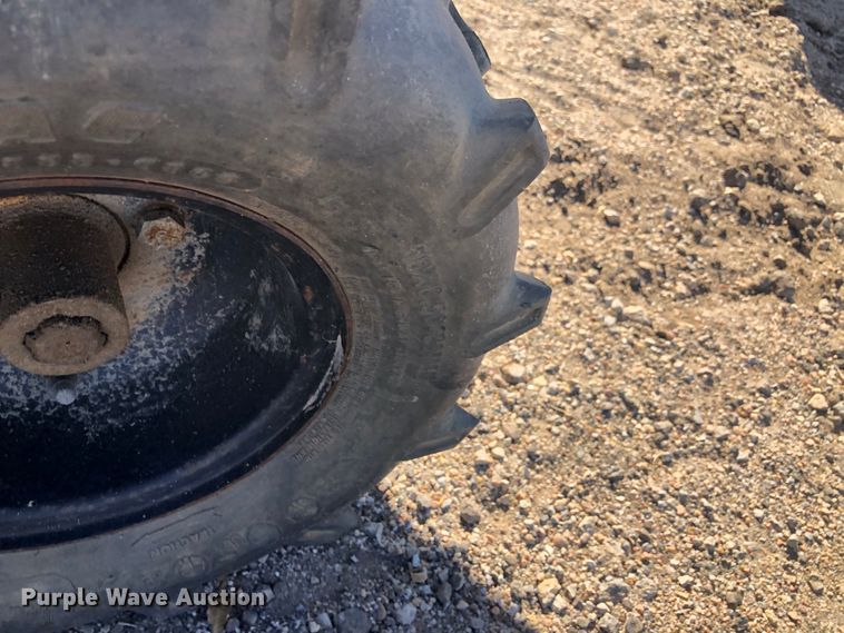 image for item DI7347 2000 Vermeer V1350  trencher