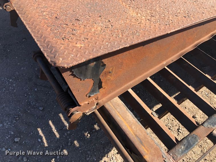 image for item DI7348 2013 PJ LD30GN equipment trailer