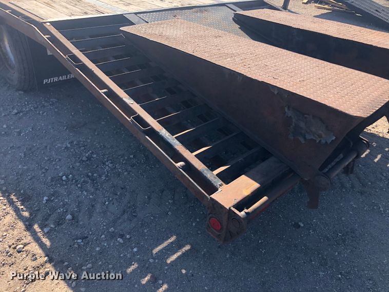 image for item DI7348 2013 PJ LD30GN equipment trailer