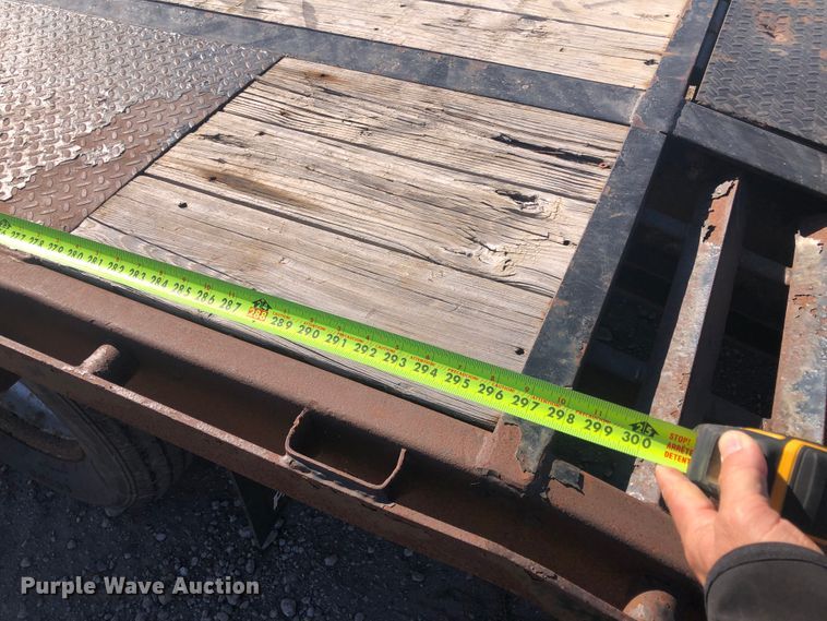 image for item DI7348 2013 PJ LD30GN equipment trailer