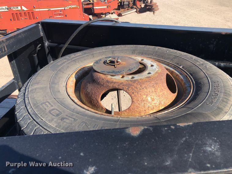 image for item DI7348 2013 PJ LD30GN equipment trailer