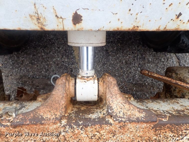 image for item DI7360 Bobcat 530  skid steer loader