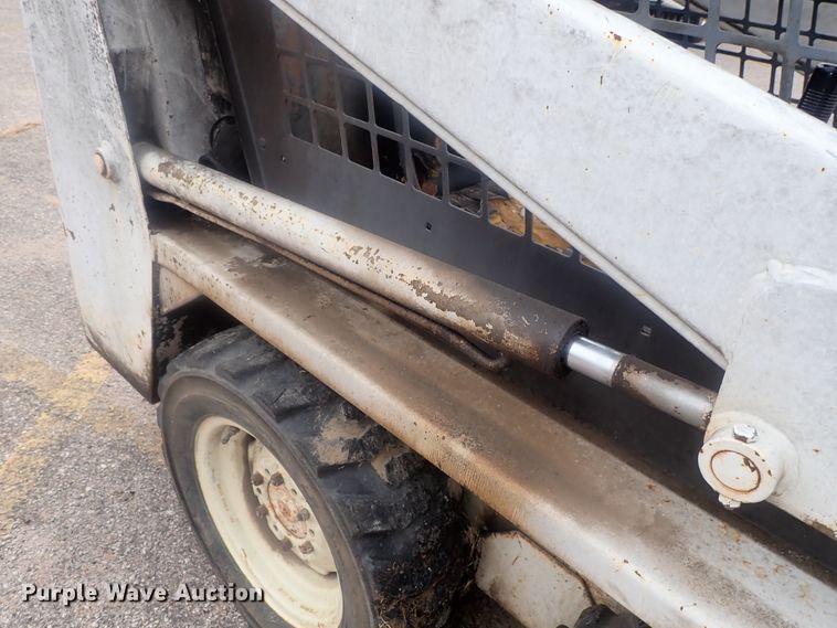 image for item DI7360 Bobcat 530  skid steer loader