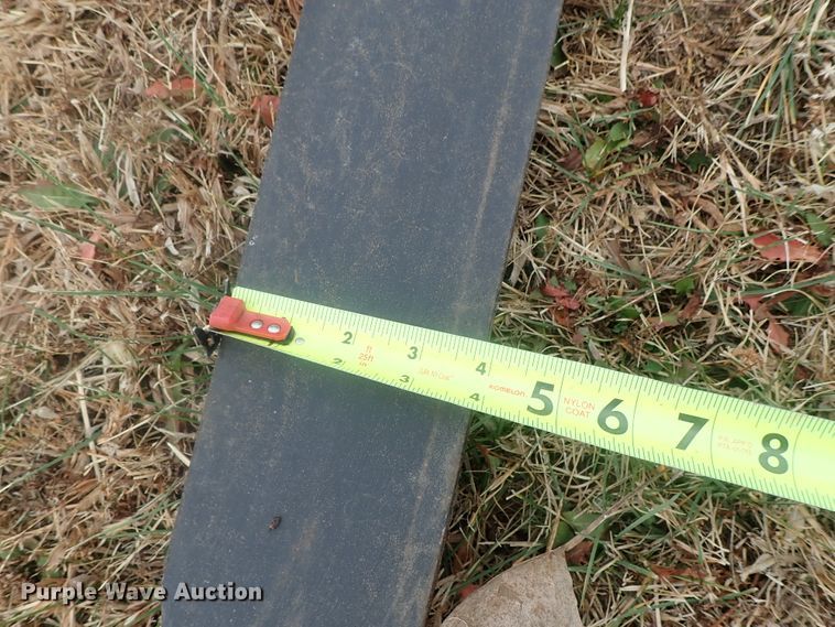 image for item DI7364 Case New Holland skid steer pallet forks