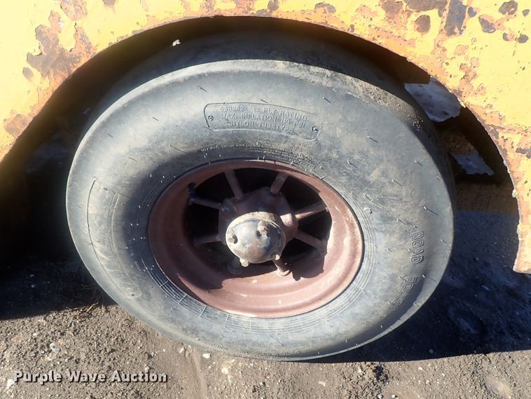 image for item DI7406 Lewis Browning  pneumatic roller