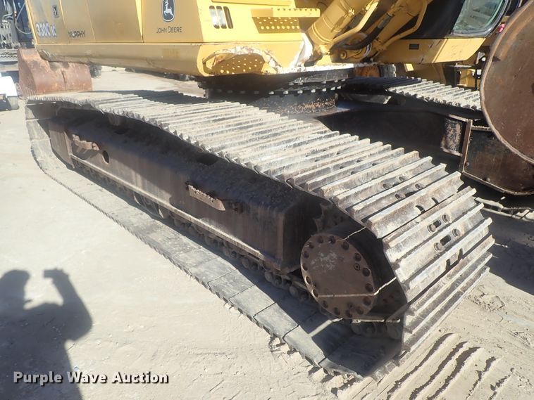 image for item DI7414 2005 John Deere 330C LC  excavator