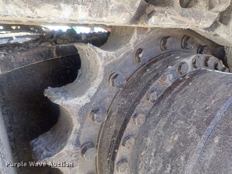 image for item DI7414 2005 John Deere 330C LC  excavator