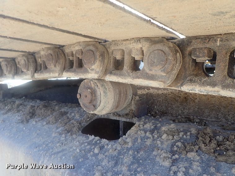 image for item DI7414 2005 John Deere 330C LC  excavator