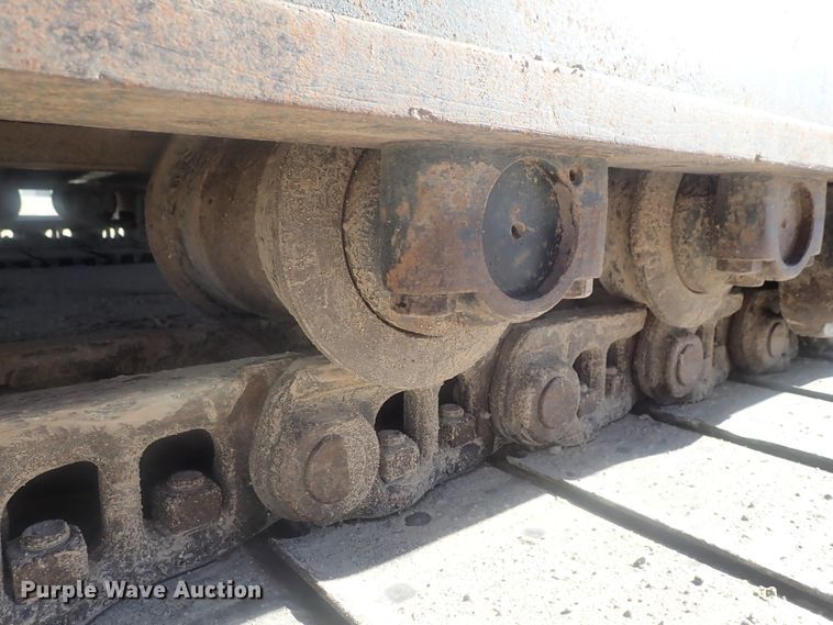 image for item DI7414 2005 John Deere 330C LC  excavator