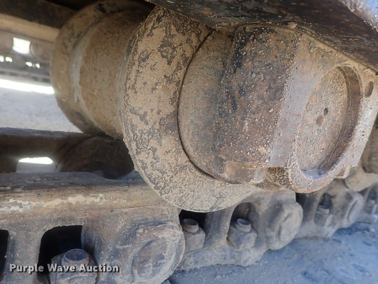 image for item DI7414 2005 John Deere 330C LC  excavator