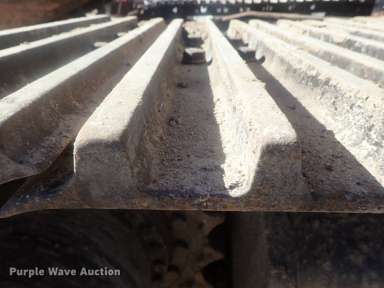 image for item DI7414 2005 John Deere 330C LC  excavator